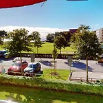 Fuerstenhof Fuerstenhof App 12 *